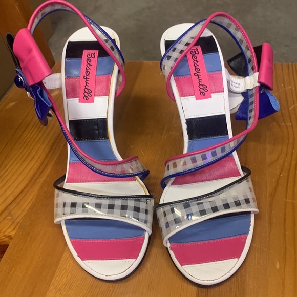 Betseyville by Betsey Johnson Gingham Bow
Colourblock Open Toe Lucite Heels - Picture 5 of 16